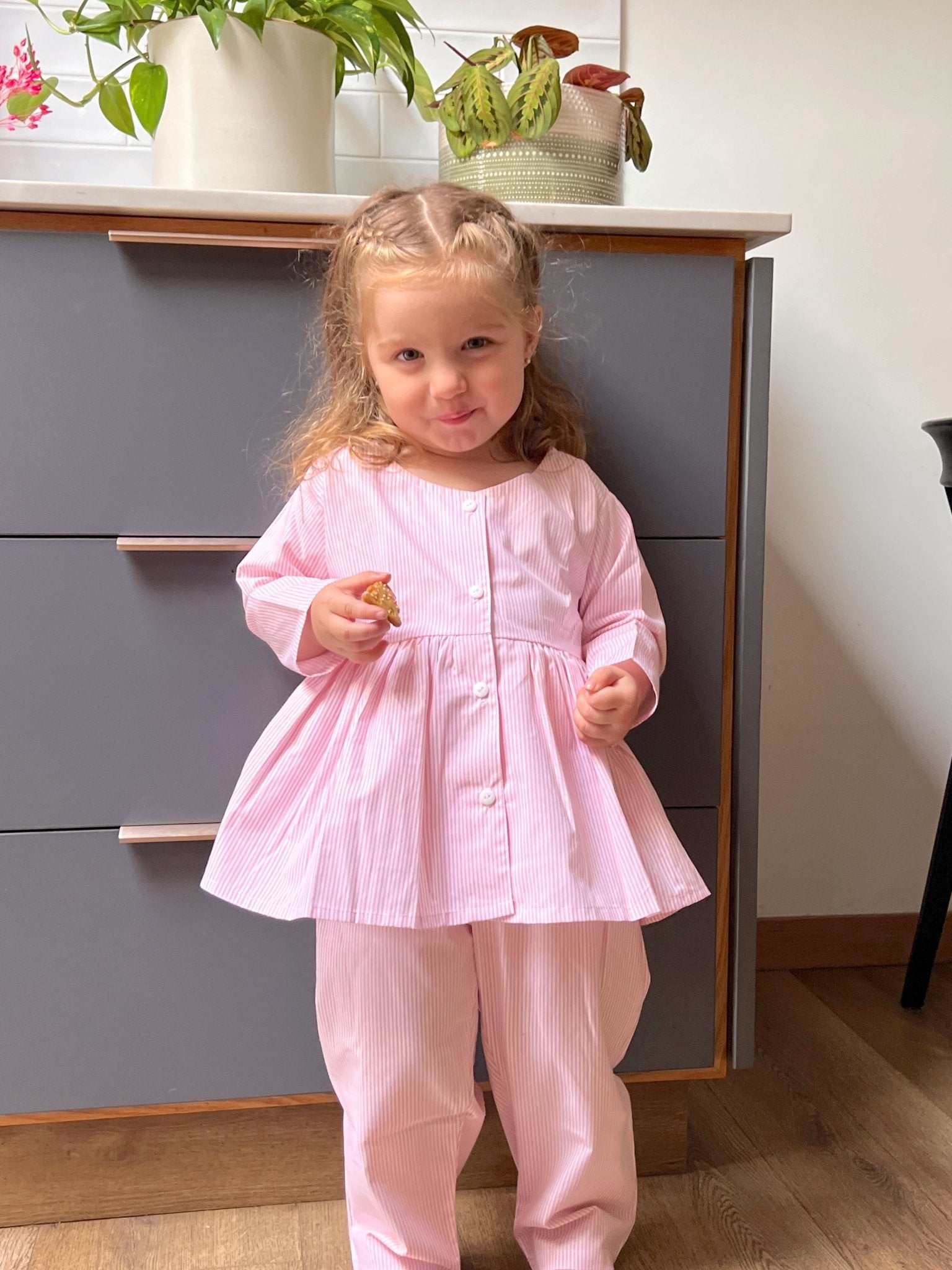 Pijama Vuelitos Líneas Rosa Largo - fambypj